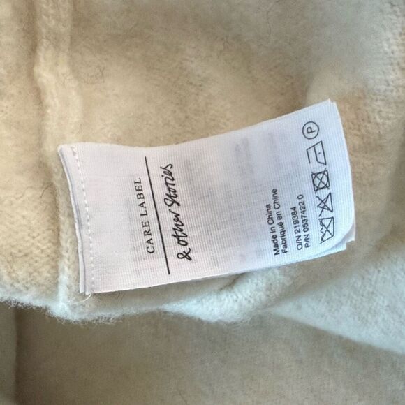 Stockholm Atelier & Other Stories Wool Blend Hi Low Crewneck Sweater in Ivory - - Picture 7 of 9